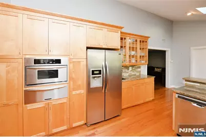 5 Beekman Place, Glen Rock, NJ 07452 - Photo 7