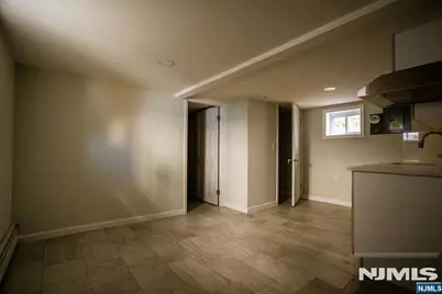475 Nelson Avenue, Cliffside Park, NJ 07010 - Photo 17