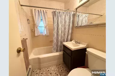 198 Howard Avenue, Rochelle Park Township, NJ 07662 - Photo 7