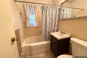 198 Howard Ave, Rochelle Park Township, NJ 07662 - Photo 7