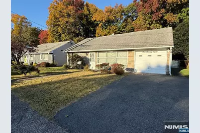 198 Howard Avenue, Rochelle Park Township, NJ 07662 - Photo 15