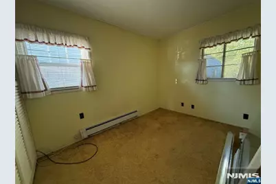 198 Howard Avenue, Rochelle Park Township, NJ 07662 - Photo 5