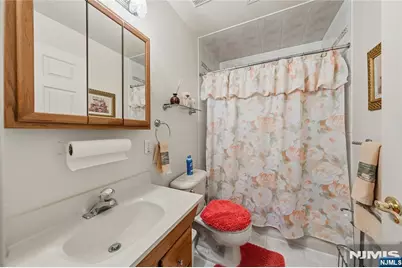 144 Cliff Road, Woodbridge Township, NJ 07067 - Photo 19
