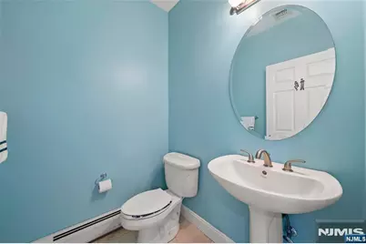 767 W End Avenue, Cliffside Park, NJ 07010 - Photo 15