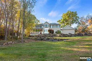 4 Ottawa Ln, Newton, NJ 07860 - Photo 1