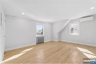 86 N Walnut Street, Ridgewood, NJ 07450 - Photo 9
