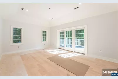 203 Pascack Road, Park Ridge, NJ 07656 - Photo 11