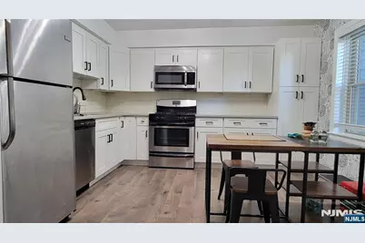 700 Schuyler D 22 #D 22, Kearny, NJ 07032 - Photo 5