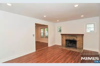 280-282 Seneca Place 2 #2, Plainfield, NJ 07062 - Photo 3