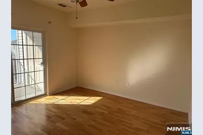 138 Cory Lane 138 #138, Elmwood Park, NJ 07407 - Photo 9