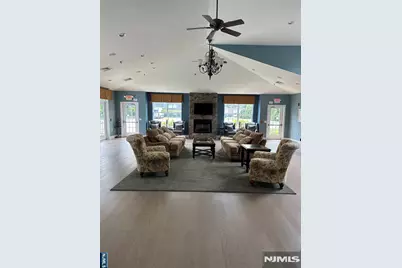 138 Cory Lane 138 #138, Elmwood Park, NJ 07407 - Photo 11