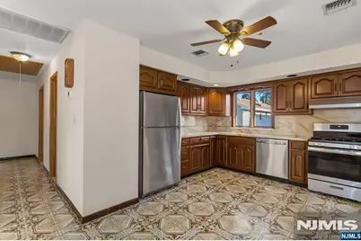 55 Grant Street, Elmwood Park, NJ 07407 - Photo 15