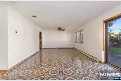 55 Grant Street, Elmwood Park, NJ 07407 - Photo 35