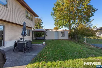55 Grant Street, Elmwood Park, NJ 07407 - Photo 5