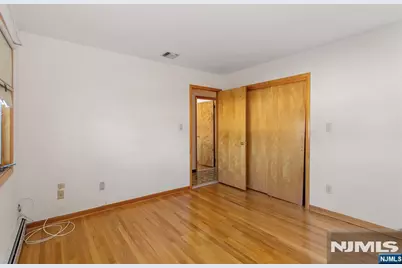 55 Grant Street, Elmwood Park, NJ 07407 - Photo 27