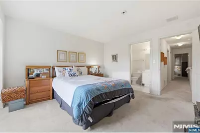 2181 Kent Court, Mahwah, NJ 07430 - Photo 15