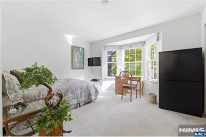 2181 Kent Court, Mahwah, NJ 07430 - Photo 17