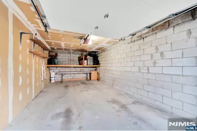 825 Riverside Avenue 13 #13, Lyndhurst Township, NJ 07071 - Photo 11