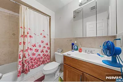 409 12th Street, Union City, NJ 07087 - Photo 11