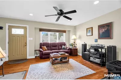 23 Schlosser Drive, Rochelle Park Township, NJ 07662 - Photo 5