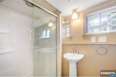 466 Beardsley Avenue, Bloomfield, NJ 07003 - Photo 25