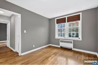 101 Gates Avenue E4 #E4, Montclair, NJ 07042 - Photo 17