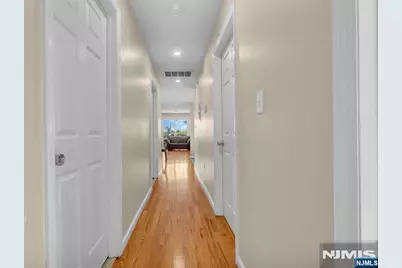 611 Hunterdon Street, Newark, NJ 07108 - Photo 25