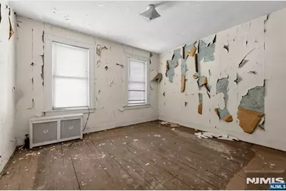 114 S 7th Street, Harrison, NJ 07029 - Photo 15