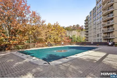 10 Smith Manor Boulevard 202 #202, West Orange Township, NJ 07052 - Photo 37