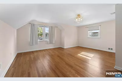 301 Saint Nicholas Avenue, Hillsdale, NJ 07642 - Photo 31