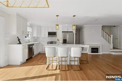 301 Saint Nicholas Avenue, Hillsdale, NJ 07642 - Photo 11
