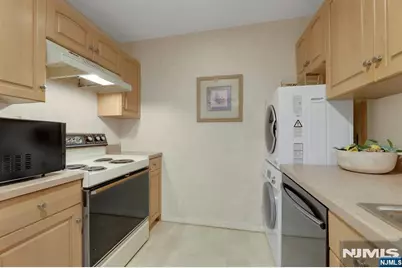 50 Rock 10 B #10 B, Hawthorne, NJ 07506 - Photo 13