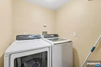 29 Miller Street, Saddle Brook Township, NJ 07663 - Photo 11
