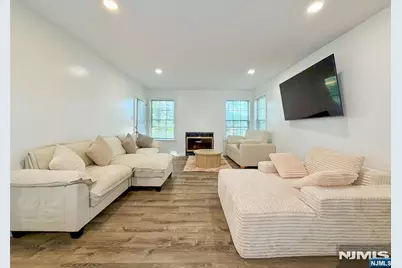3 Juniper Court 128 #128, Clifton, NJ 07014 - Photo 5