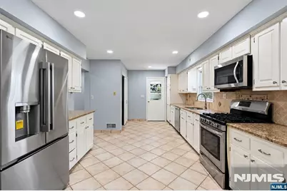 161 Brookdale Street, Maywood, NJ 07607 - Photo 15