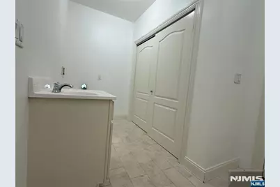 135 Paterson Avenue, Lodi, NJ 07644 - Photo 17