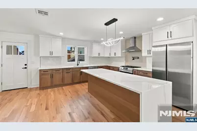 33 Cedar Street, Garfield, NJ 07026 - Photo 9