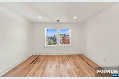 33 Cedar Street, Garfield, NJ 07026 - Photo 17