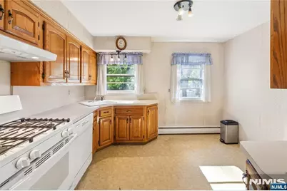 1 Large Avenue, Hillsdale, NJ 07642 - Photo 9