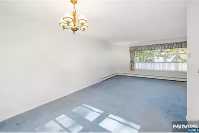 1 Large Avenue, Hillsdale, NJ 07642 - Photo 7