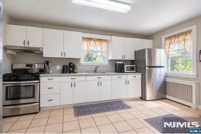 229 River Drive, Elmwood Park, NJ 07407 - Photo 29