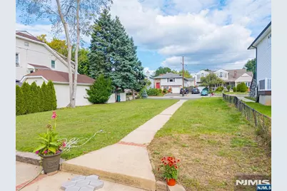 229 River Drive, Elmwood Park, NJ 07407 - Photo 23