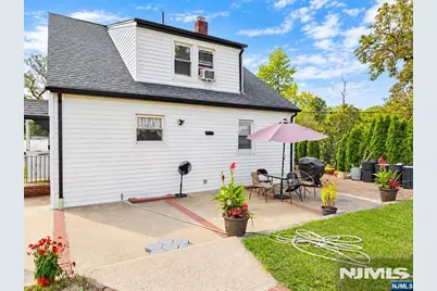 229 River Drive, Elmwood Park, NJ 07407 - Photo 3
