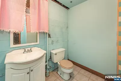 10 Peterson Road, Totowa, NJ 07512 - Photo 23