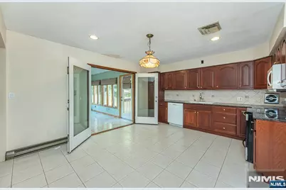 10 Peterson Road, Totowa, NJ 07512 - Photo 7