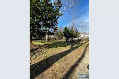 71 Canterbury Court, Teaneck Township, NJ 07666 - Photo 1