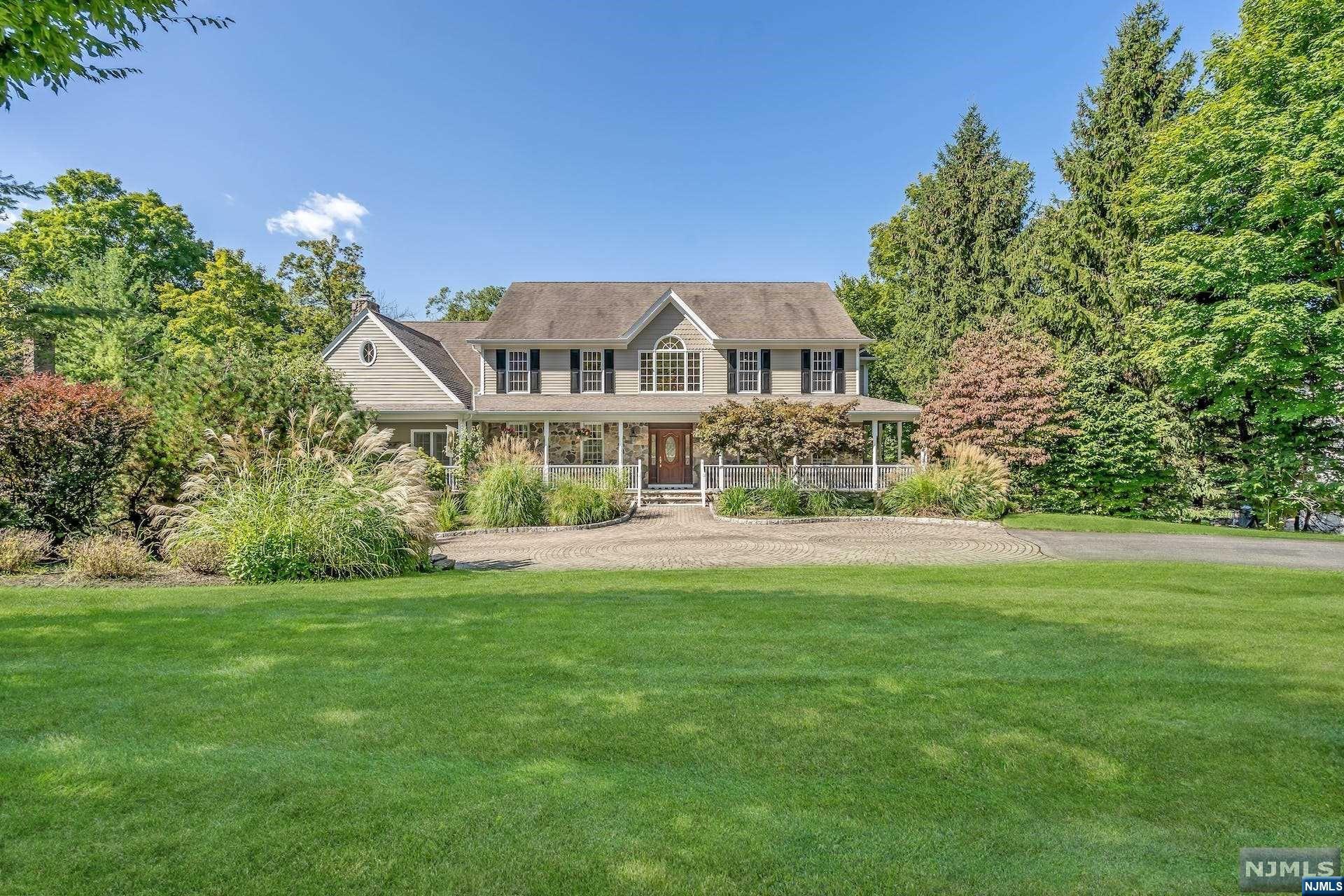 91 Mckee Drive Mahwah Nj 07430 75 Walsh Dr, Mahwah, NJ 07430 - MLS 22035465 - Coldwell Banker