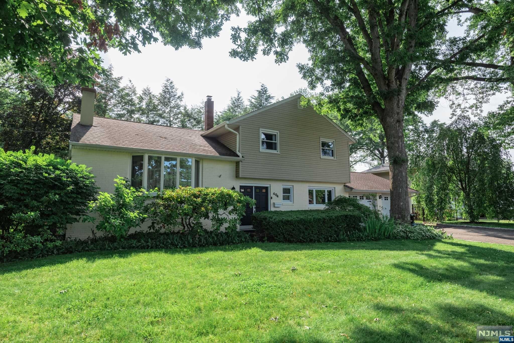 404 Hamilton Ave, Glen Rock, NJ 07452 - MLS 23019214 - Coldwell Banker