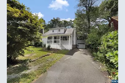 33 Wildwood Terrace, Ringwood, NJ 07456 - Photo 1