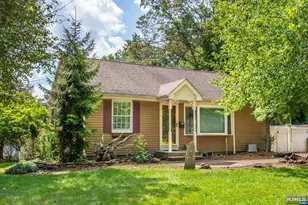 5 Loyola Pl, Oakland, NJ 07436 - Photo 1